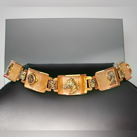 Unmarked Beauty Jewelry - Vtg Damascene Style Lucite Insert Ornate Panel Bracelet
